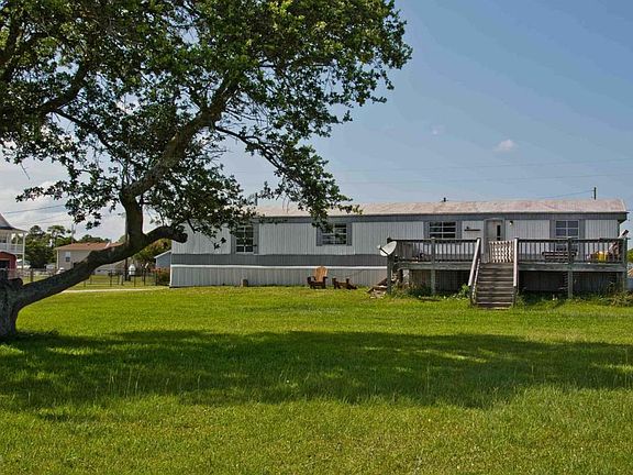 4th image of 107 Salty Shores Point Dr