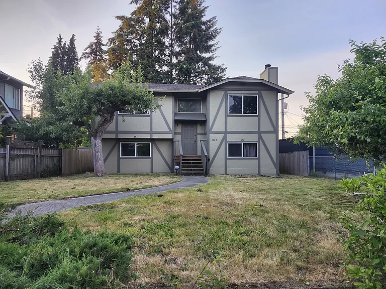5125 N 47th St — Photo 2