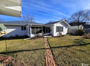 1017 K St, Geneva, NE 68361