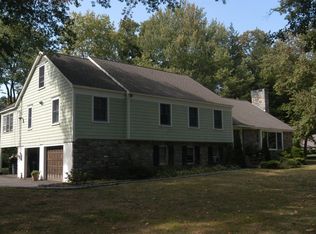 26 Pequot Dr, Norwalk, CT 06855