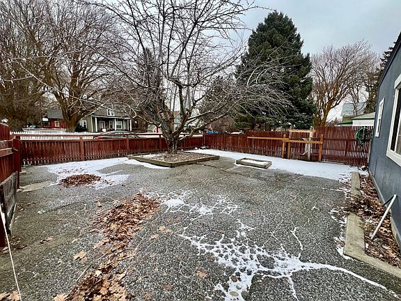 3rd image of 506 E 3rd Ave #4