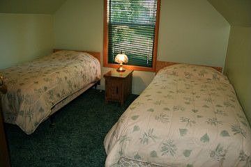 3rd image of 71 E Shoreline Ln