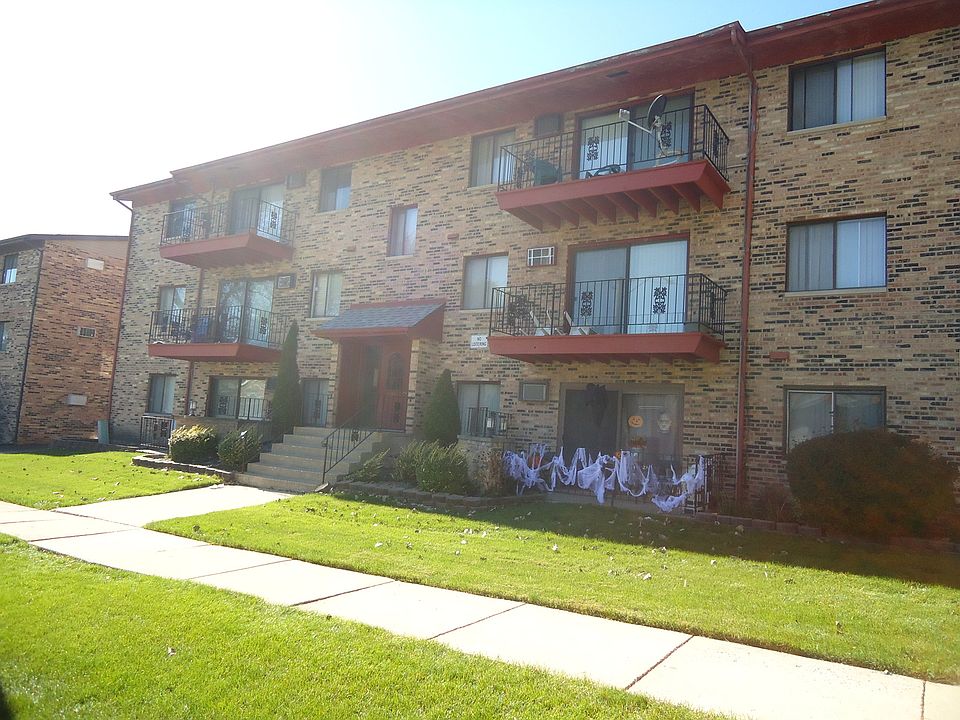 1st image of 11810 S Komensky Ave APT 301