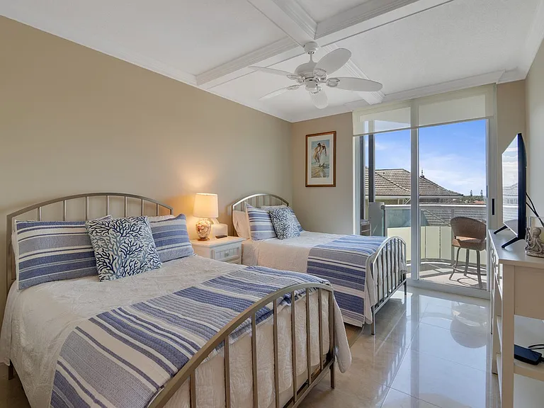 3554 Ocean Dr #501S — Photo 16