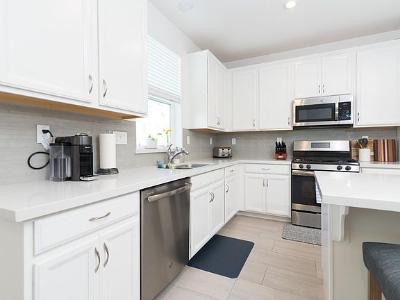 Stainless appliances