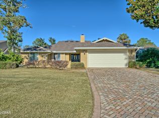 304 Wahoo Rd, Panama City Beach, FL 32408