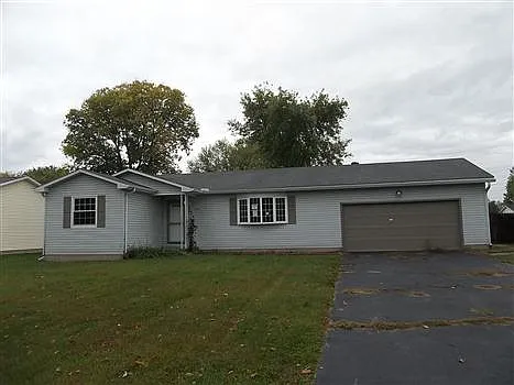 209 Franklin Cir photo 1