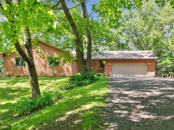 1191 Homestead Ln, Chanhassen, MN 55317
