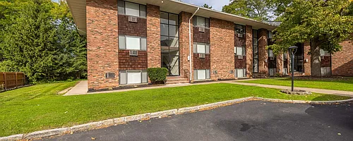 Parklawn Apartments Photo 1