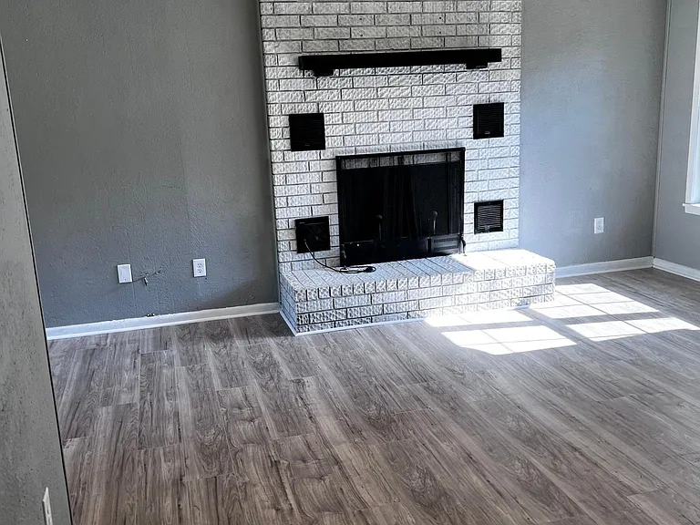 234 N Walco Rd — Photo 6