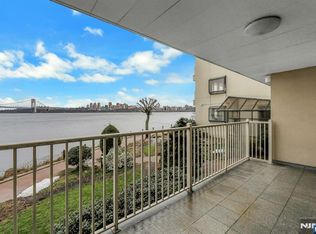 1225 River Rd APT 2B, Edgewater, NJ 07020