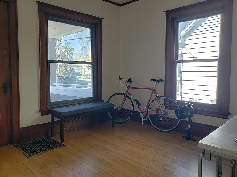 2125 E Washington Ave #2 — Photo 16