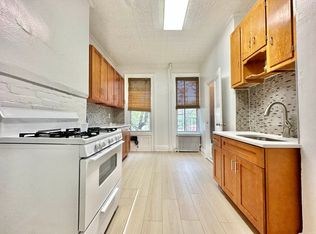 203 Engert Ave FLOOR 2, Brooklyn, NY 11222