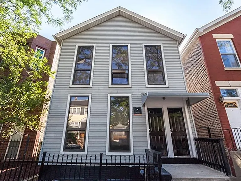 S Carpenter St — Photo 1