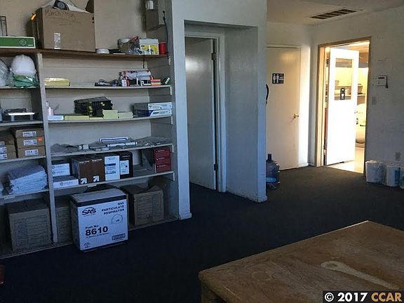 5th image of 1204 Sunset Dr