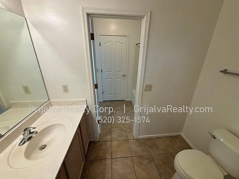 770 W Firehawk Dr — Photo 8