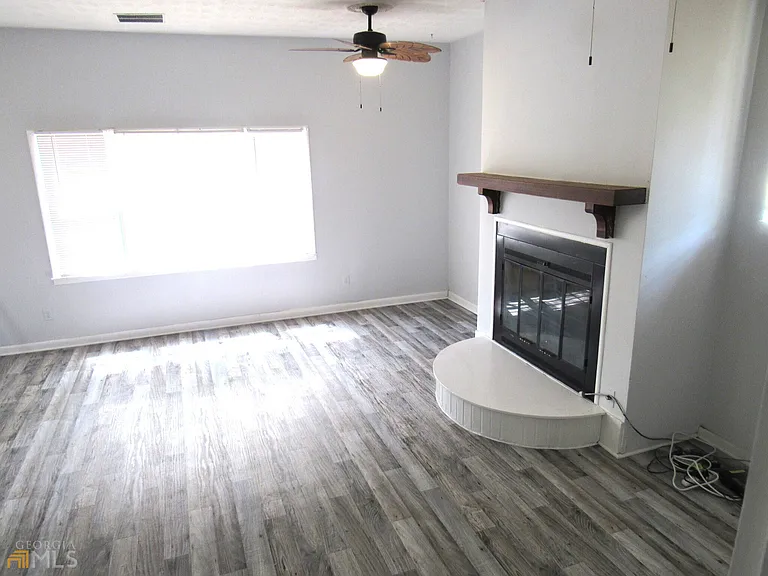 8337 Holly Dr — Photo 3
