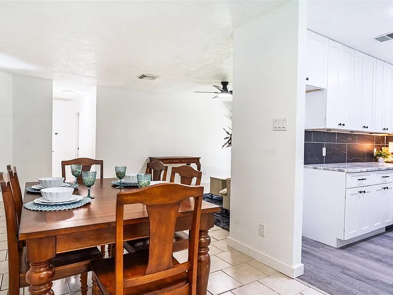 4855 Sulley Dr — Photo 10