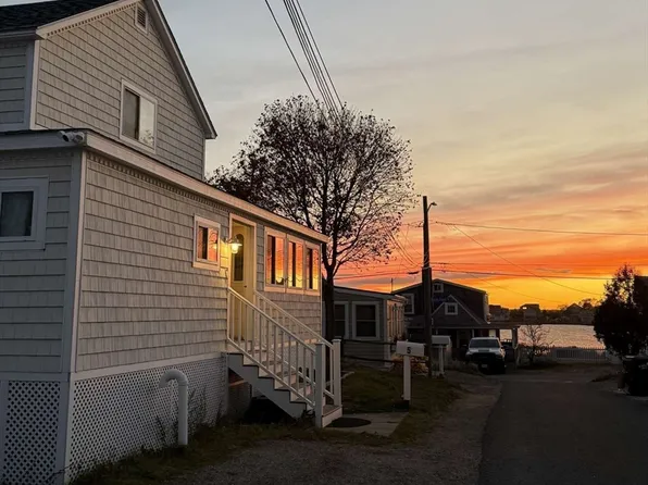 5 44th St, Newbury, MA 01951