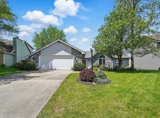 8229 Chapel Hill Pl, Fort Wayne, IN 46825