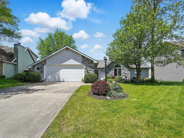 8229 Chapel Hill Pl, Fort Wayne, IN 46825