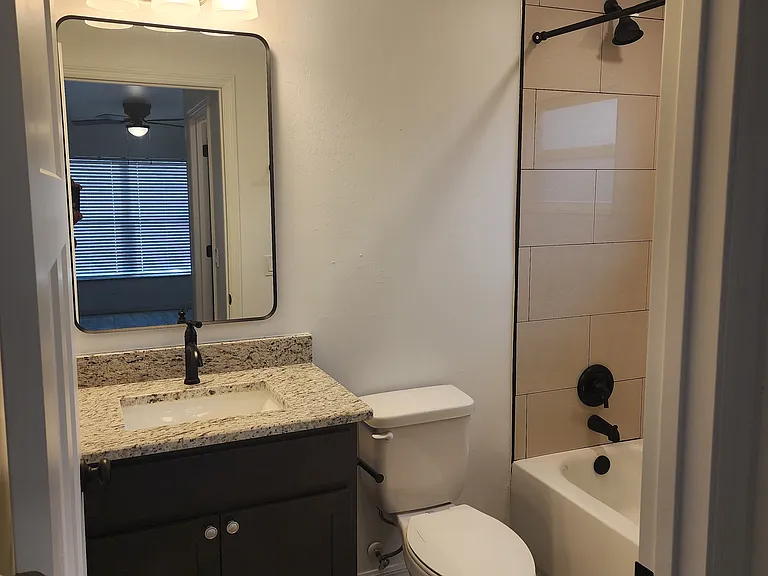 2434 Luther Rd #B — Photo 9
