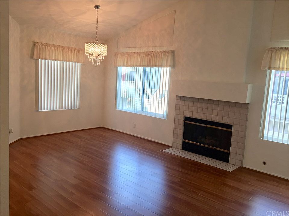 1st image of 7 Elmbrook #53