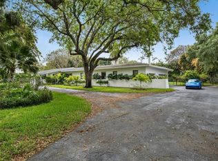 6220 SW 123rd Ter, Pinecrest, FL 33156