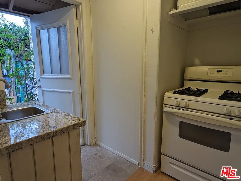 4152 Verdugo Rd — Photo 7