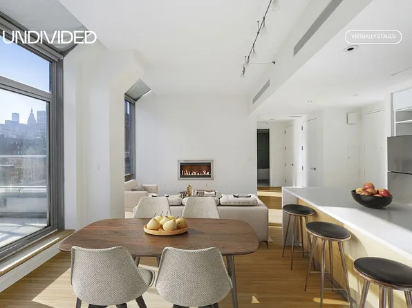 303 E 33rd St, New York, NY 10016