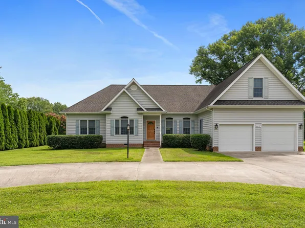 8237 Hickory Dr, King George, VA 22485