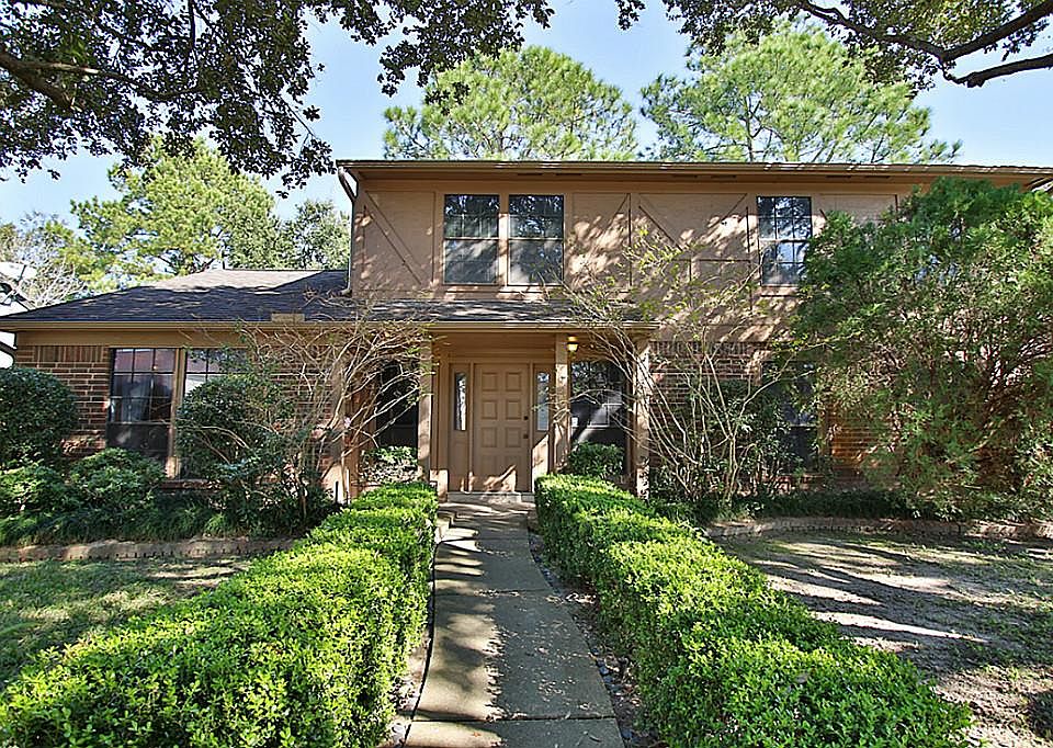 1st image of 8318 Town Creek Dr