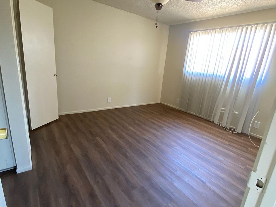 1st image of 685 De Anza Dr #2C