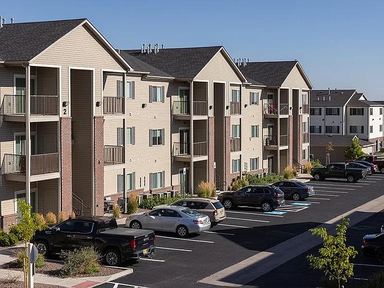Sundance Apartments — Photo 18