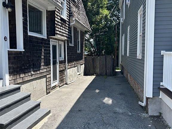 3rd image of 5 Ellwood Pl
