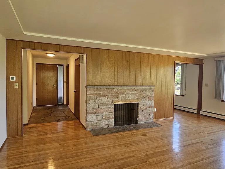10431 NE 168th St — Photo 5