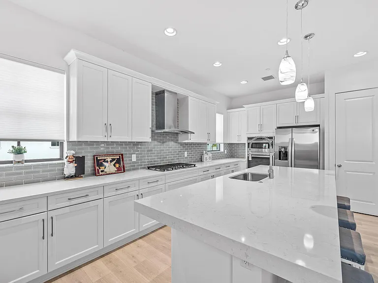 5255 Beckman Ter — Photo 12