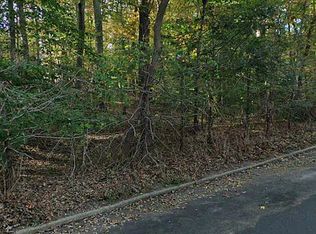 16 Russell Dr, Wading River, NY 11792