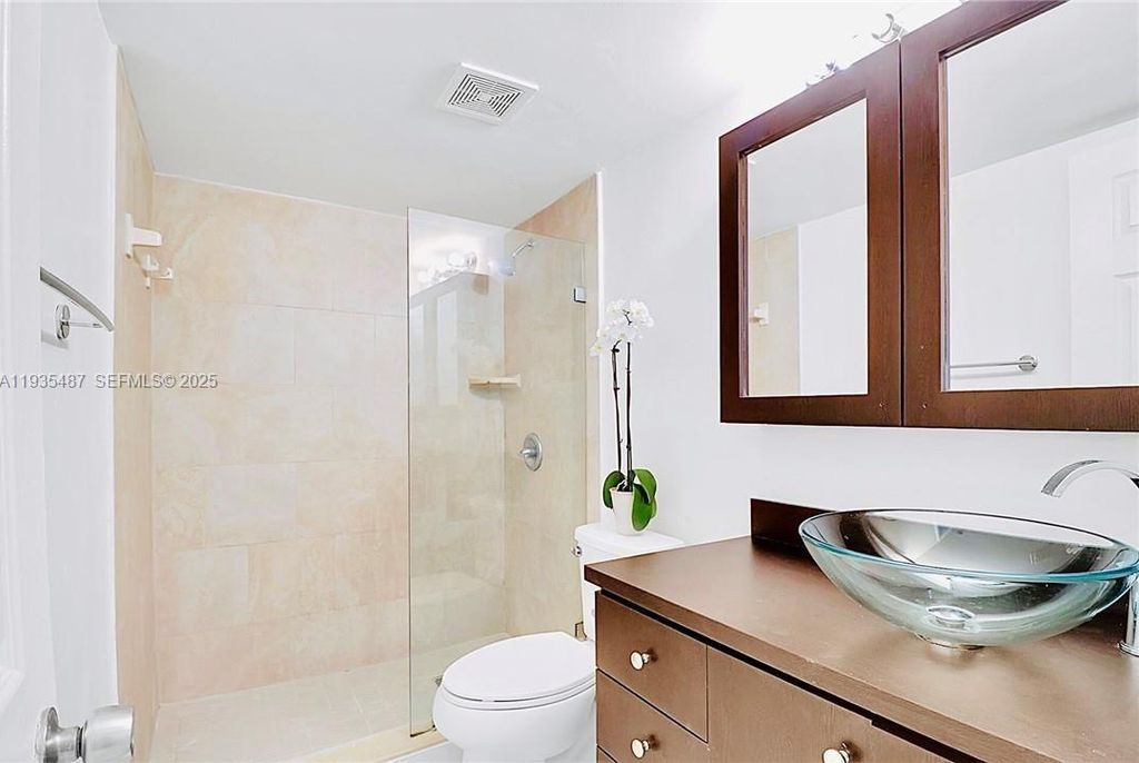 1065 S Flagler Ave APT 701, photo 2
