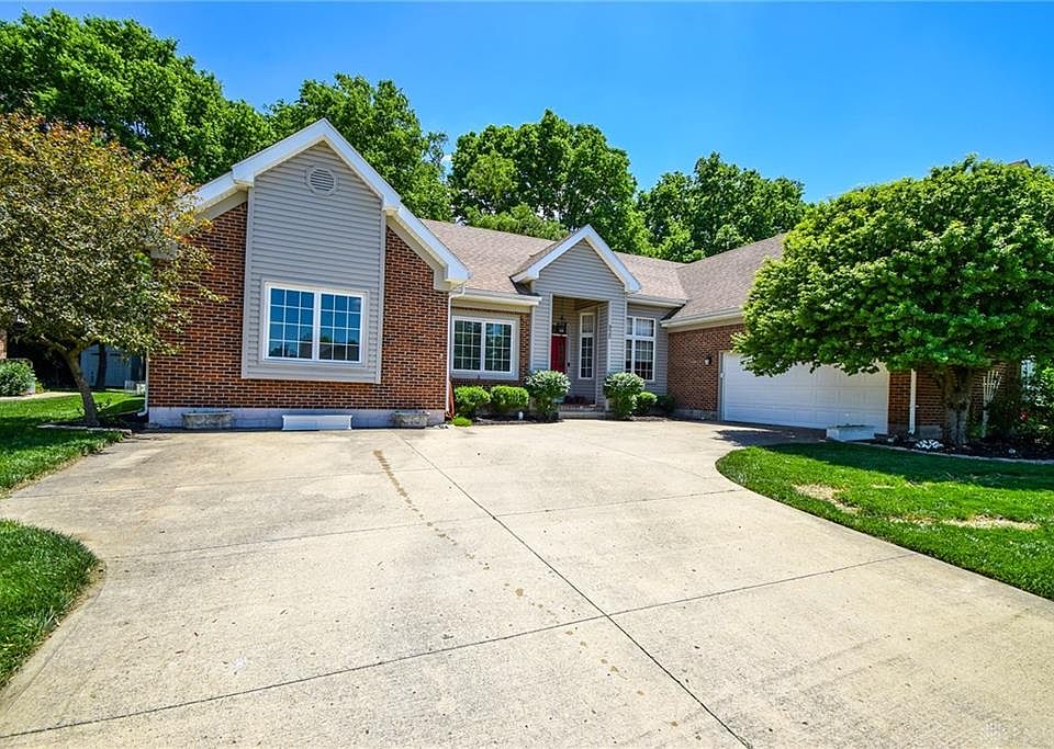 1st image of 930 Winston Ln