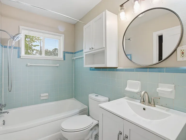 1318-1320 S Summit St — Photo 11