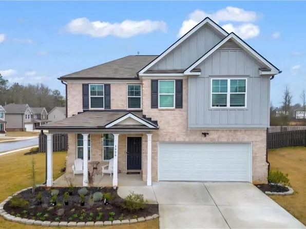 1826 Woodsley Ct, Loganville, GA 30052