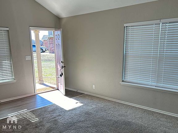 3rd image of 3512 E Fairmont St #3512