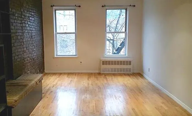 Rented by R New York | media 13