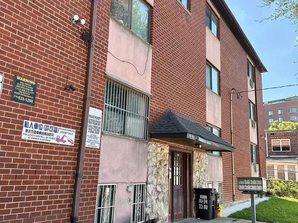 14134 33rd Avenue #2D, Flushing, NY 11354