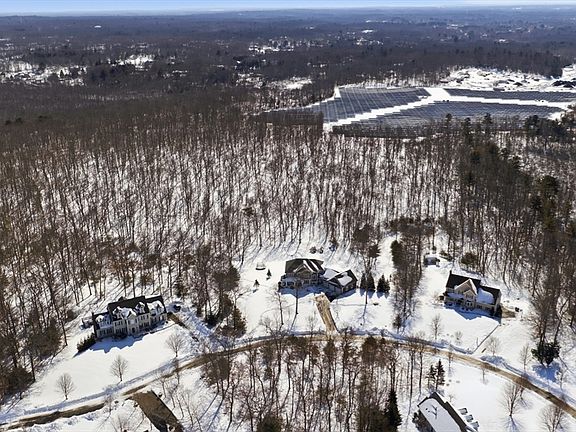 4th image of 152-152 Burnside Ave #R