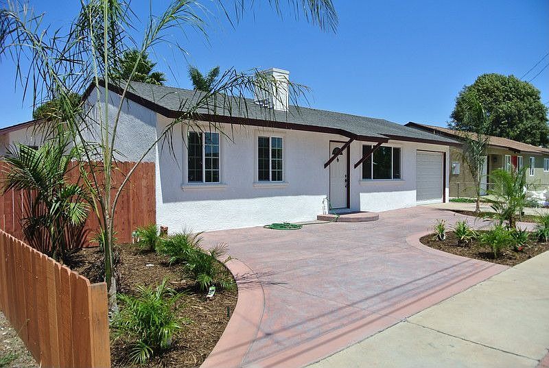 1st image of 3264 Moccasin Ave
