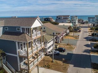 114 Atkinson Rd, Surf City, NC 28445
