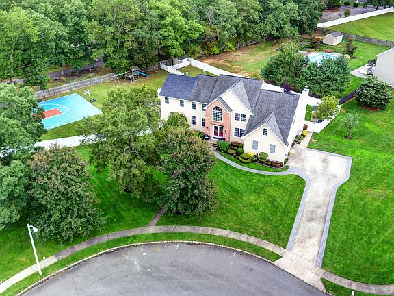 4th image of 1729 Cobblestone Ct