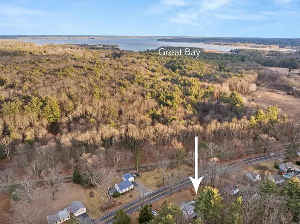 110 Exeter Road, Newmarket, NH 03857